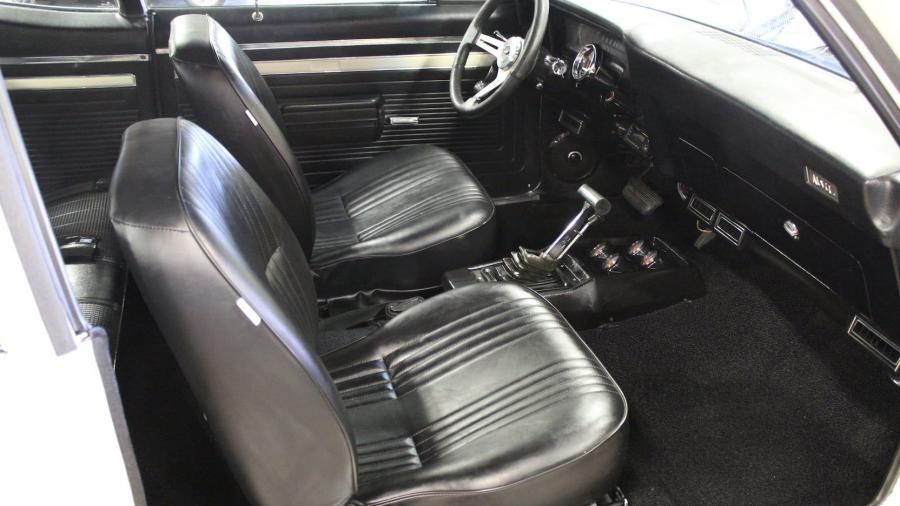 Интерьер Chevrolet Nova Resto Mod 1970 года  (фото 6 из 7)